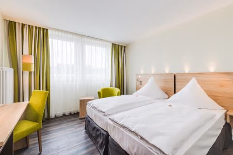 Novina Hotel Wöhrdersee Nürnberg City — photo 5