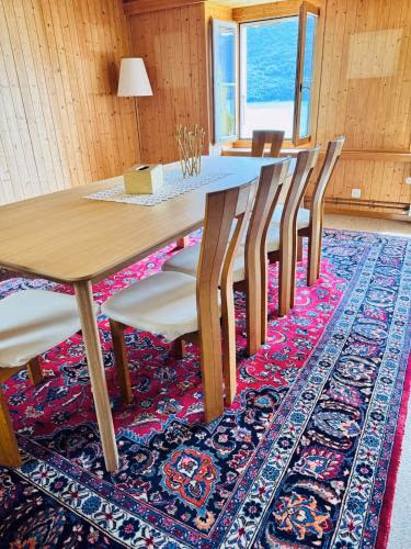 Lakeview Swiss Chalet with Hot Tub near Interlaken — foto 3