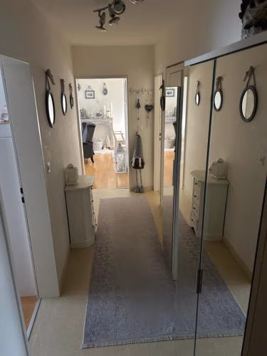 3 und halb Zimmer Wohnung 10 Minute zum ESC — foto 7