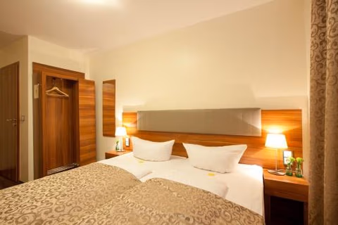 Hotel Frankfurt Messe — foto 1