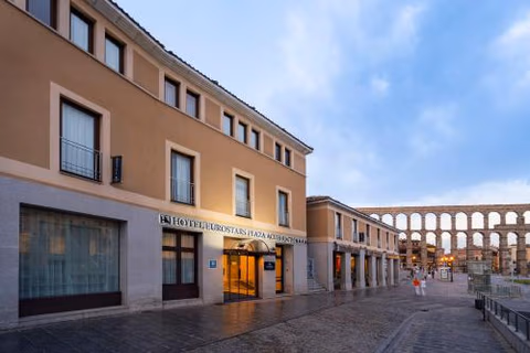Eurostars Plaza Acueducto — photo 1