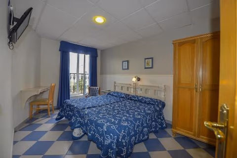 Hostal Linares — foto 2