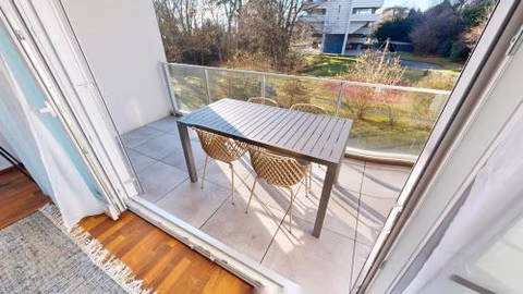 Relax and Recharge By The Lake! Modern Morges Apartments, AP26 — foto 5