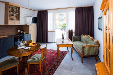 Carlton-Europe Vintage Adults Hotel — foto 3