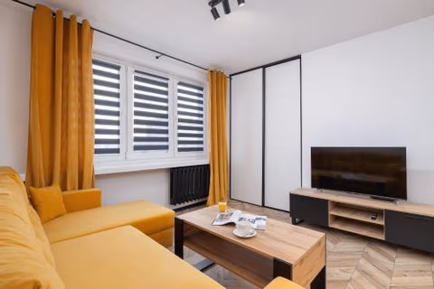 City Center One-Bedroom Apartment with Bathtub by Noclegi Renters — photo 3