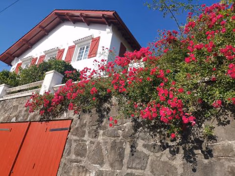 Chambres d'hôtes "HOR DAGO" près de la gare d'Hendaye avec le petit-déjeuner — foto 2