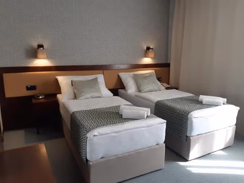 LONDON Boutique hotel & Restaurant — photo 2