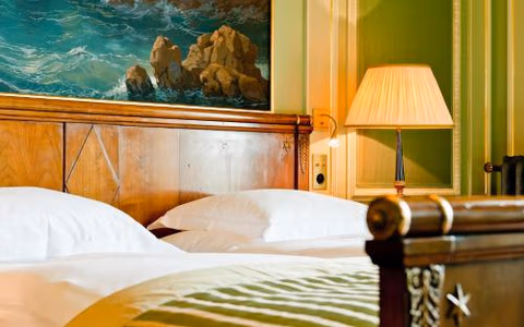 Grand Hotel LES TROIS ROIS — foto 4