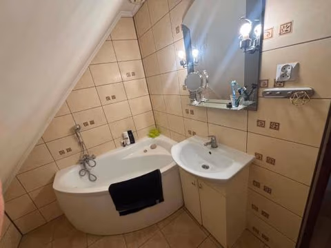 Pokój do wynajęcia w domu jednorodzinnym — photo 2