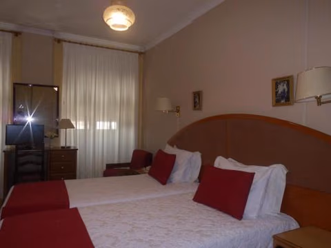 Hotel Larbelo — foto 1