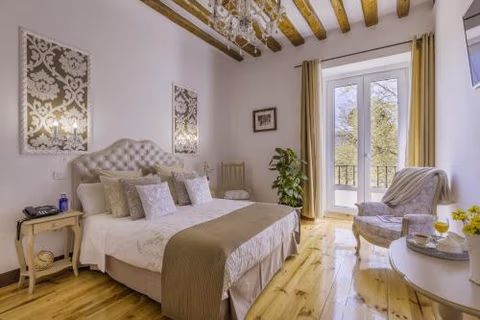 Oriente Palace Apartments — foto 1