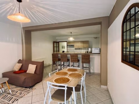 Appartement au centre-ville avec cour — foto 1