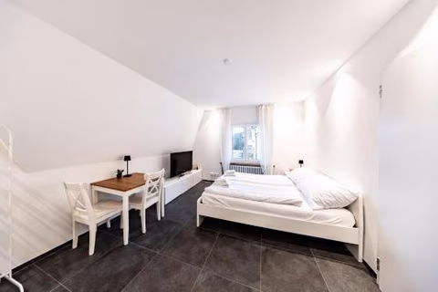 Max Apartments — foto 1