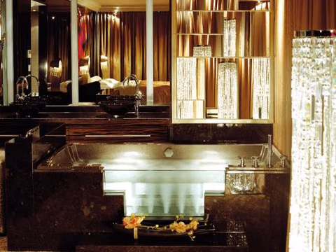 Savoy Hotel — foto 1