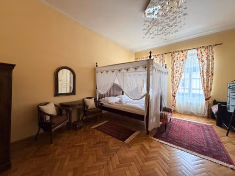 Old Town Family House — photo 3