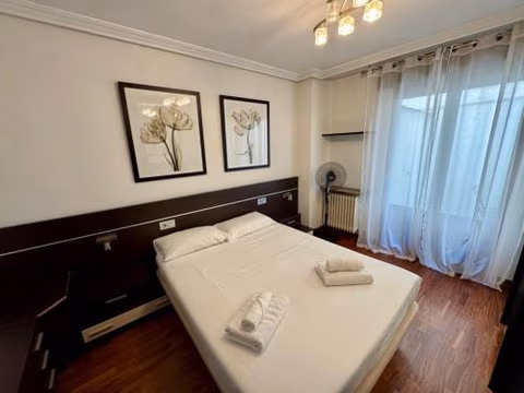 Apartamento Reyes de España / Free Parking & Wi Fi — foto 1