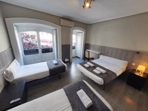 Plaza Dort Rooms IV — photo 1