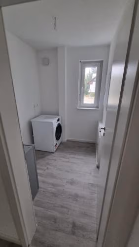 Modern ausgestattete Neubauwohnung — foto 8
