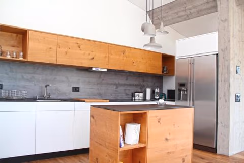 3,5 Zimmer Dachwohnung: Modern, komfortabel, zentral, mit Bergsicht — foto 3