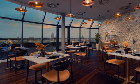 Wasserturm Hotel Cologne, Curio Collection by Hilton — foto 8