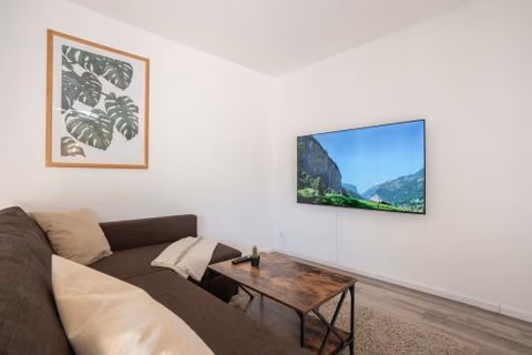Moderne Wohnung mit Parkplatz — foto 9