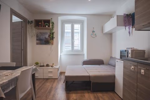 [Largo Barriera] Elegant Apartment *Netflix+WiFi* — photo 5