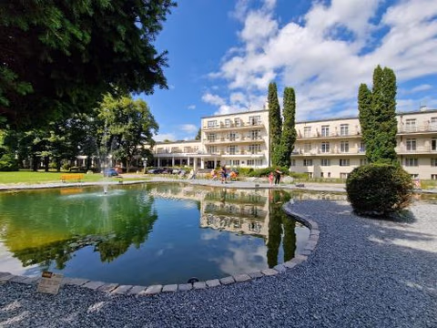 Hotel Palace - KÚPELE SLIAČ — foto 1