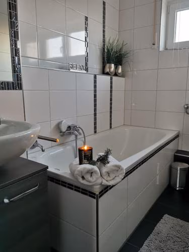 Schöne große Ferienwohnung BASILIKABLICK stadtnah ruhig Nähe Bodensee mit Aussicht — foto 7