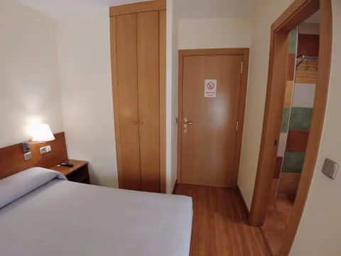 Hostal Prada Borges — foto 9