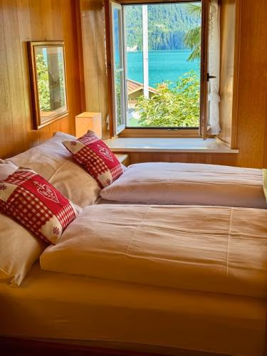Lakeview Swiss Chalet with Hot Tub near Interlaken — foto 5