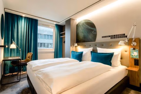 Motel One Frankfurt Airport — foto 2
