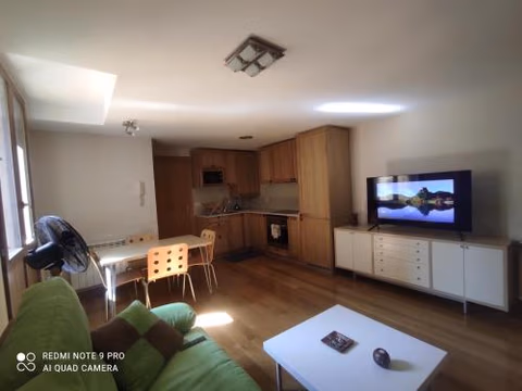 Cálido y acogedor apartamento en el corazón de Puente la Reina — foto 9