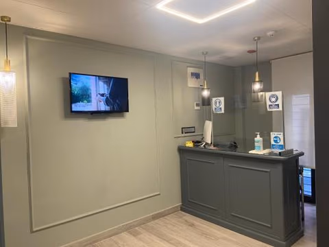 Hotel Lusitania, Centro Ciudad, Parking Privado — photo 1
