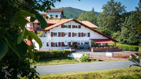 Logis Hotel Ur-Hegian — photo 1