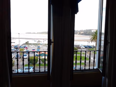Hotel Luzon — foto 1