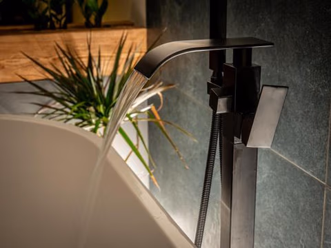 Apartmán Loft l Main Square Stay with Luxury Bath — foto 4