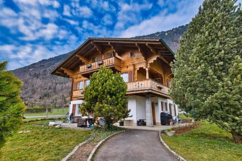 Kiwi Chalet - Mountain Views & Cozy NZ Vibes — foto 1