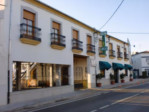 Hostal las Tres Jotas — photo 1