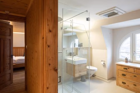 Modernized Historic Posthouse Apartment 8min to Andermatt — foto 7
