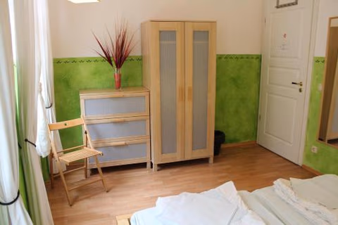 Hostel Louise 20 — photo 8