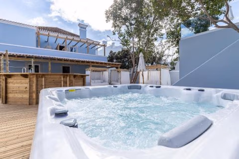 Amália Boutique Suites & Studios - by @ rita´s place — photo 2