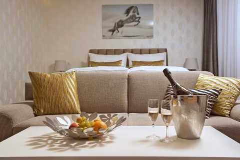 Privilege - EMPIRE Hotels Group — foto 2