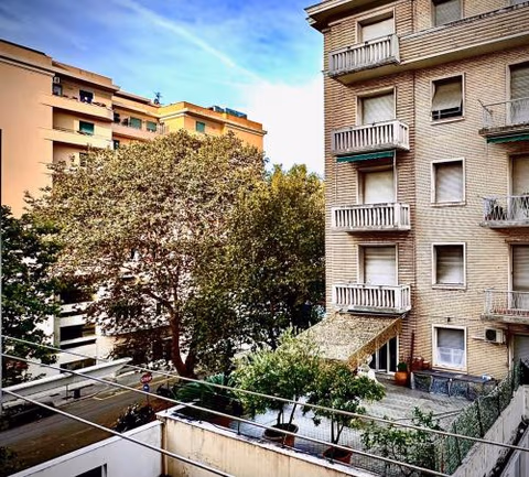 Maison d'Or - Via Cecchi — photo 4