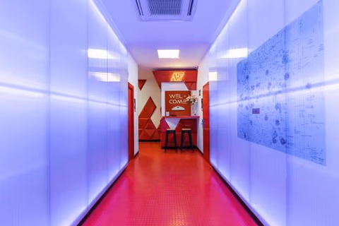 Art Seven Hostel Capsules — photo 4