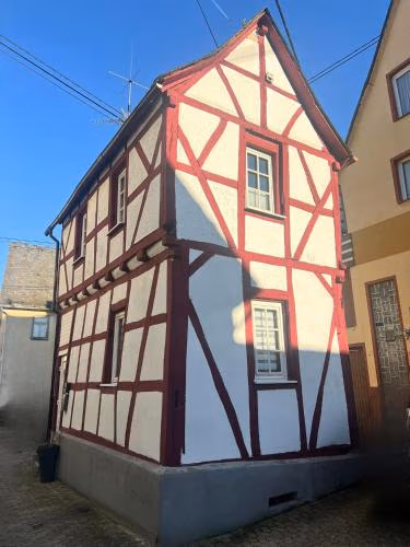 Charmantes denkmalgeschütztes Tiny House am Rhein — photo 1