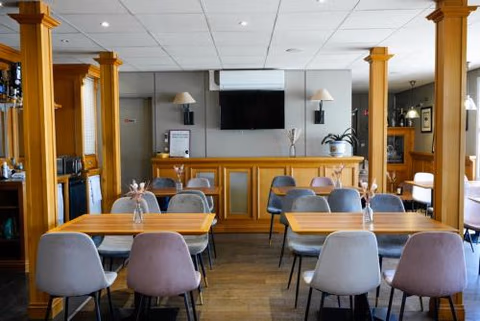 Brit Hotel Essentiel REIMS Taissy — foto 3