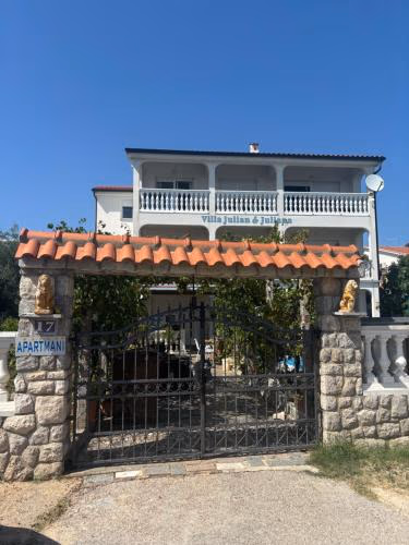 Villa Julian & Juliana — foto 1