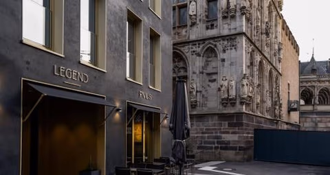 Legend Hotel — foto 2