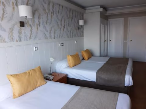 Hotel Almirante — photo 4