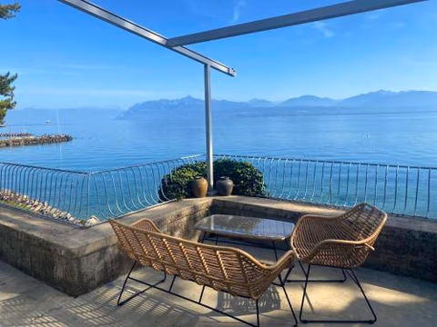Peaceful Lakefront Living, your Buchillon Retreat! LR23B — foto 2
